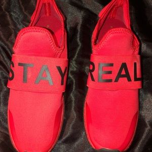 “Stay Real” Men’s shoes❤️